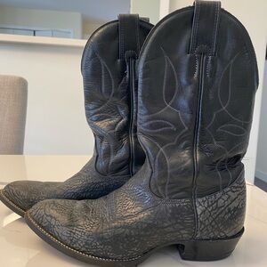 Alberta Boot company Black Western women’s Vintage Cowgirl Boots bonus hat